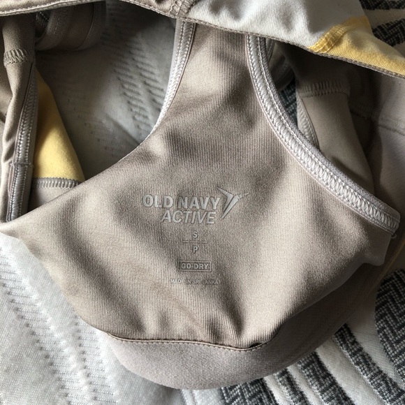 Old Navy Sports Bra - Picture 3 of 3